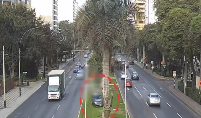 San Isidro: auto invade berma y arrolla a hombre que intentaba cruzar la pista