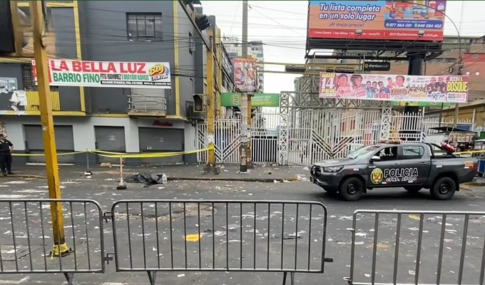 Asesinan a hombre frente a estación Gamarra: comerciante también resultó herido por bala perdida