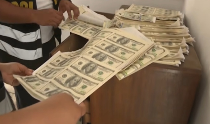 SJL: caen 'Los Americanos de Zárate' con cerca de un millón de dólares falsos