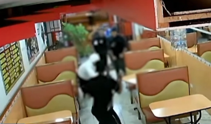 ¡De terror! Pandilleros con machetes irrumpen en pollería y desatan pánico en SMP