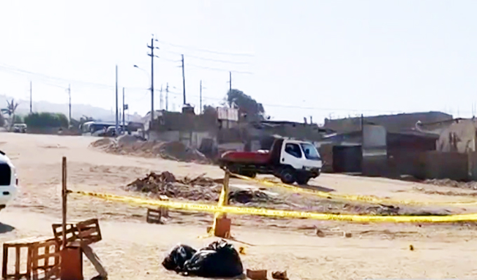 Hombre sale a botar la basura y sicarios en moto lo asesinan en Ventanilla