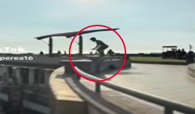 Miraflores: se viralizan video de joven practicando parkour en centro comercial