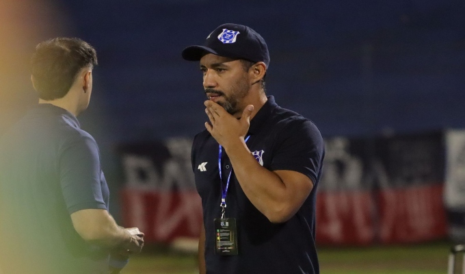 DT de 2 de Mayo apunta a Sporting Cristal tras dejar fuera a Alianza Lima