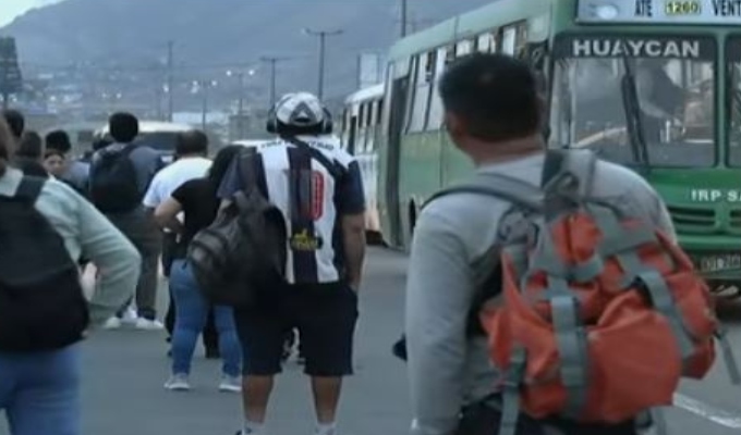 El Rápido, ETUPSA y Huáscar paralizan servicio tras asesinato de chofer