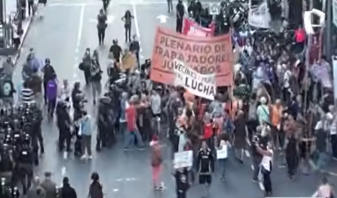 Argentina: fuertes protestas en segundo debate por reforma laboral