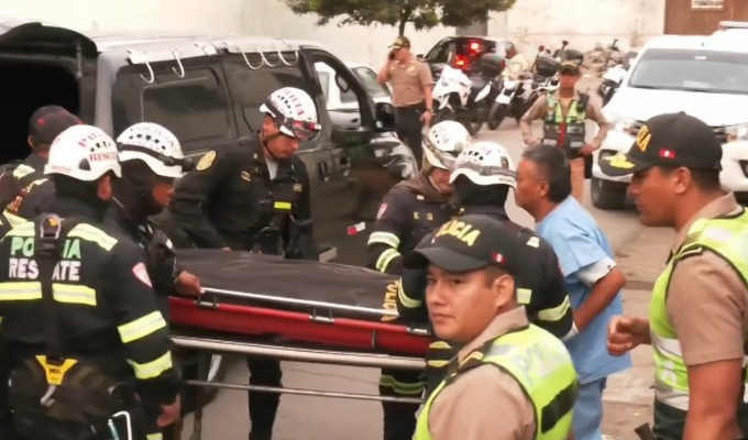 Trasladan a la morgue cuerpo de policía que intentó salvar a perrito en el río Rímac