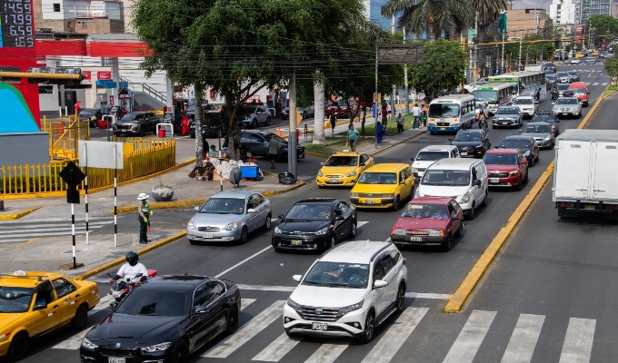 INEI: Tránsito de vehículos a nivel nacional creció en 5,1% en diciembre de 2025