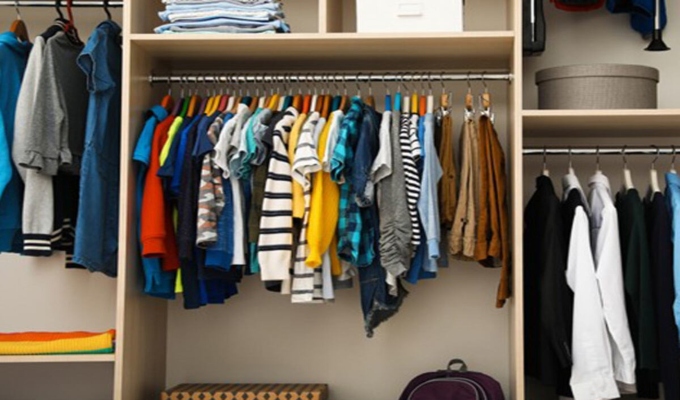 ¡Adiós al olor a humedad! Así puedes limpiar tus armarios sin químicos