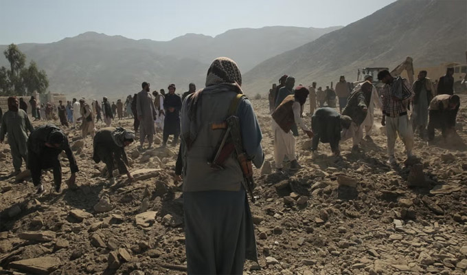 Pakistán declara entrar en "guerra abierta" con Afganistán: países se lanzan mortíferos ataques