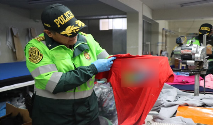 SJL: desbaratan banda que falsificaba prendas deportivas de clubes nacionales e internacionales