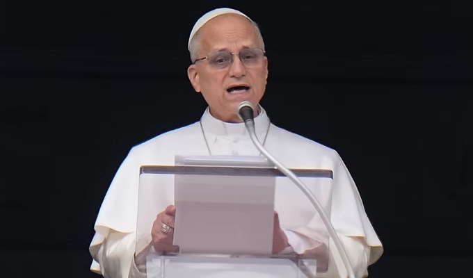 Papa León XIV llama a frenar la “espiral de violencia” en Medio Oriente y pide diálogo por la paz