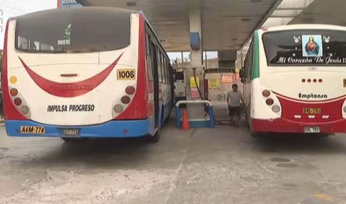 Crisis de GNV en Lima: largas filas y conductores esperan hasta tres horas para abastecer combustible