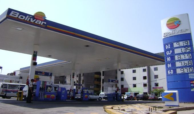 Desabastecimiento de combustibles se registra en grifos de Lima Este