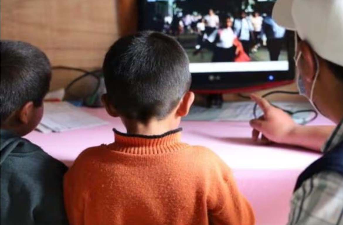 Clases virtuales en Lima y Callao generan polémica en medio de crisis energética