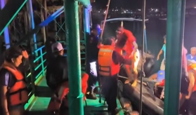 Ilo: rescatan a 16 deportistas que fueron arrastrados por oleaje