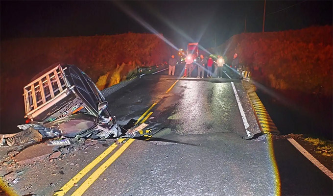 Un muerto y tres heridos graves deja colapso de puente Áncash: lluvias debilitaron estructura