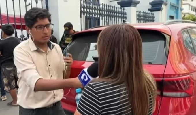 Cantante folclórica denuncia amenazas tras asesinato de su amigo promotor