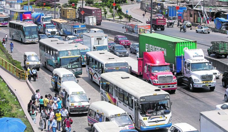 Empresas de Lima y Callao operan con menos del 50% de sus unidades debido a extorsiones