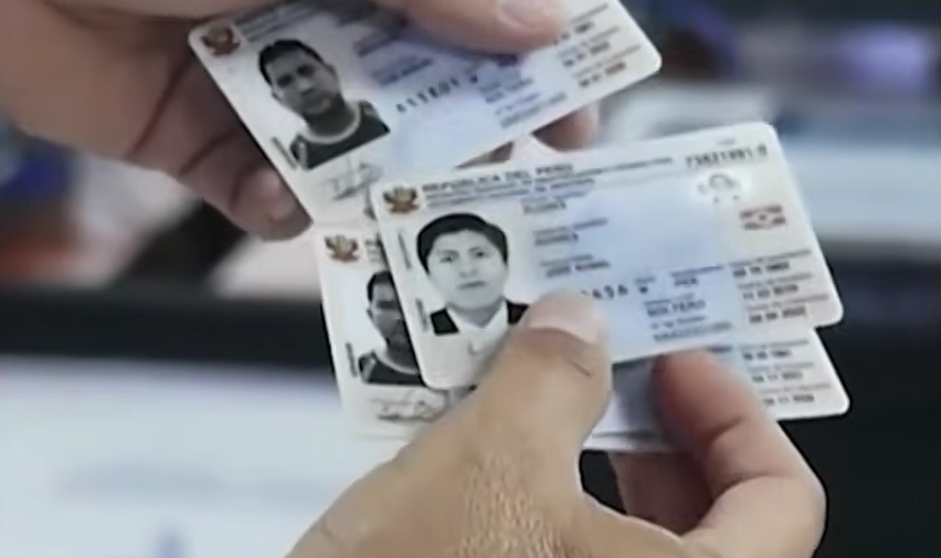 Reniec aclara que jóvenes que cumplan 18 años hasta el día de las elecciones podrán votar