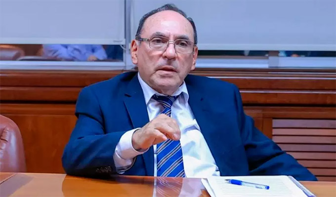 Ángelo Alfaro: ministro de Energía y Minas renuncia en medio de cuestionamientos por denuncia