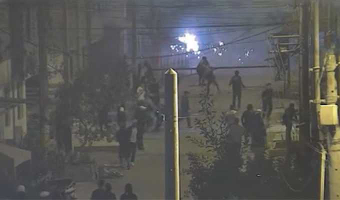 Vándalos se enfrentan en las calles de VES: enfrentamiento deja tres heridos de bala