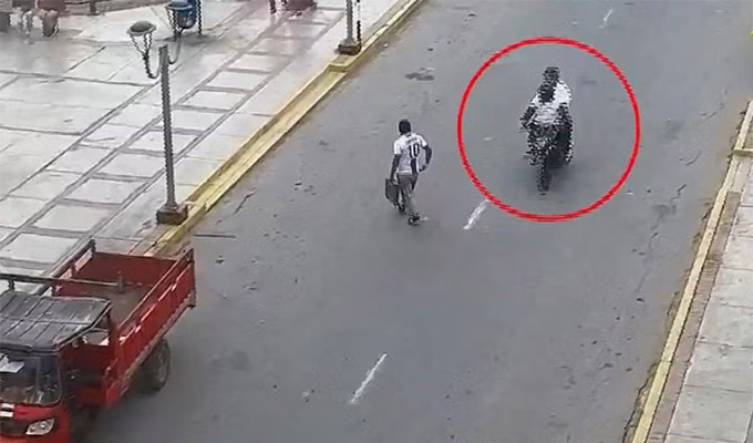 Dos dirigentes de construcción civil fueron asesinados a balazos en plena plaza de Armas de Huaura