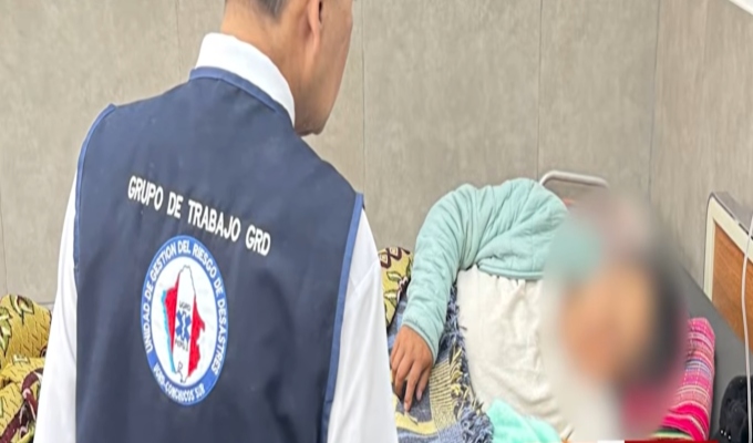 ¡Indignante! Mujer da a luz en la calle por falta de atención médica