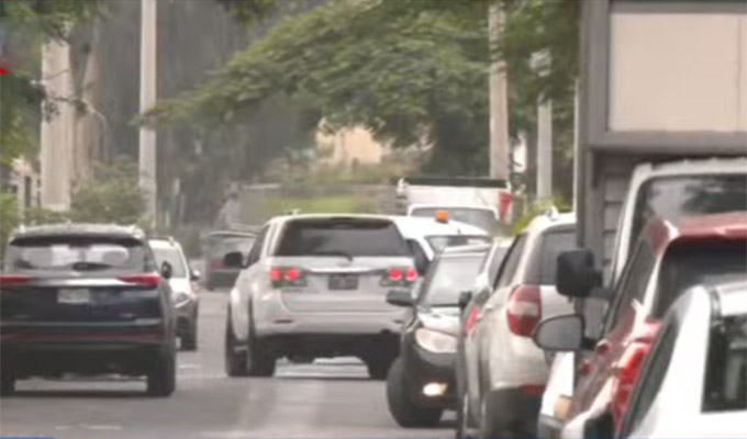 Chorrillos: se estacionan en exteriores de Escuela de la Policía