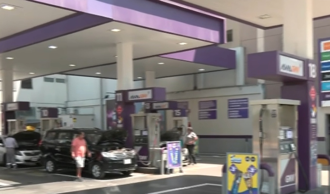 Precios de combustibles continúan elevados en grifos de Lima