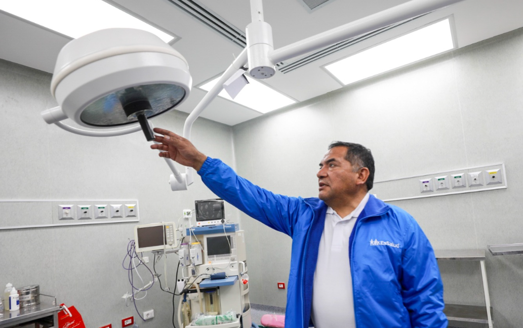 EsSalud invertirá más de S/ 59 millones para equipar hospitales a nivel nacional