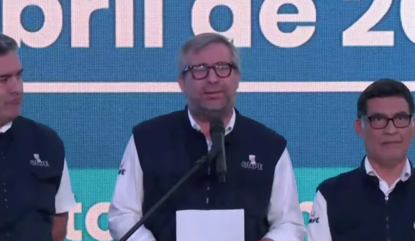 Piero Corvetto: “No se logró entregar material electoral a 15 locales en Lima”