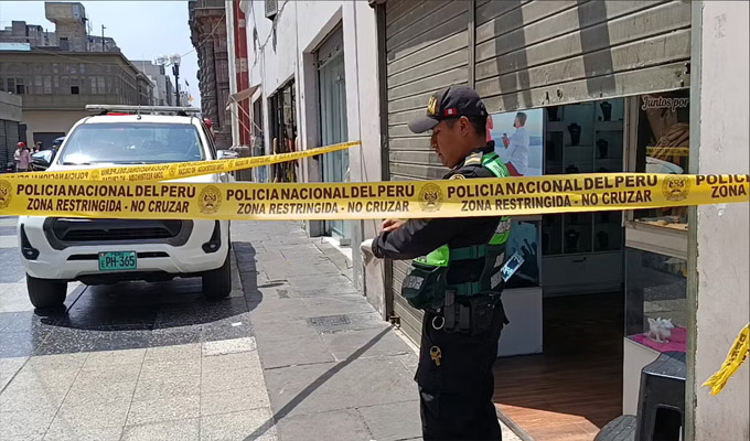 Roban en joyería del Centro de Lima: se llevaron artículos valorizados en un millón de soles