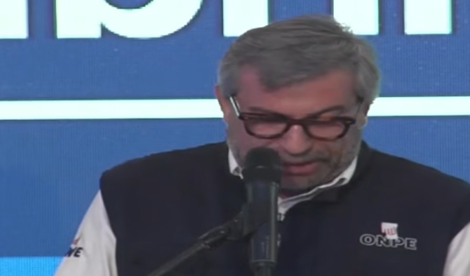 Corvetto acude al Congreso por fallas electorales, mientras Burneo no asistirá a la citación