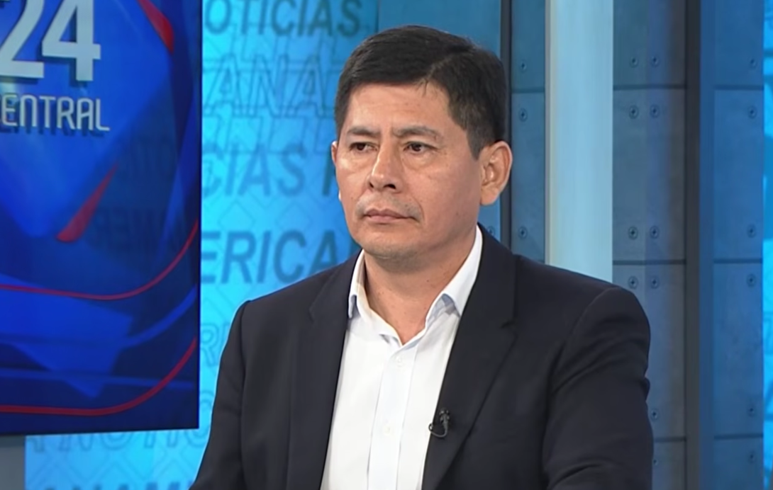 Zamir Villaverde: “Una fuente me dice que Roberto Sánchez va a pasar a segunda vuelta y ganar las elecciones”