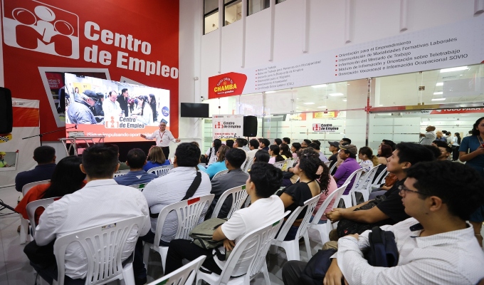 ¡Oportunidad para jóvenes! Ofrecen 100 empleos con capacitación incluida