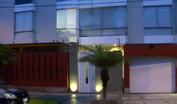 Miraflores: agentes policiales resguardan vivienda de Piero Corvetto