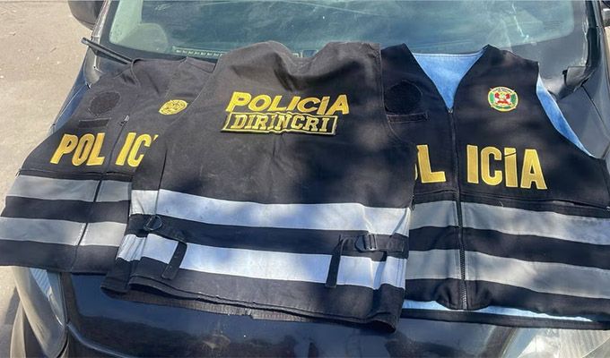 Trujillo: intervienen a cuatro sujetos que tenían chalecos policiales, municiones y explosivo