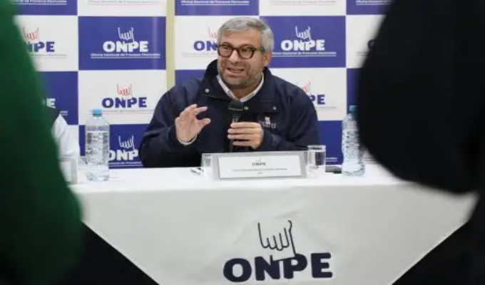 Piero Corvetto renuncia a la ONPE tras fallas en elecciones 2026 y JNJ acepta su dimisión del cargo