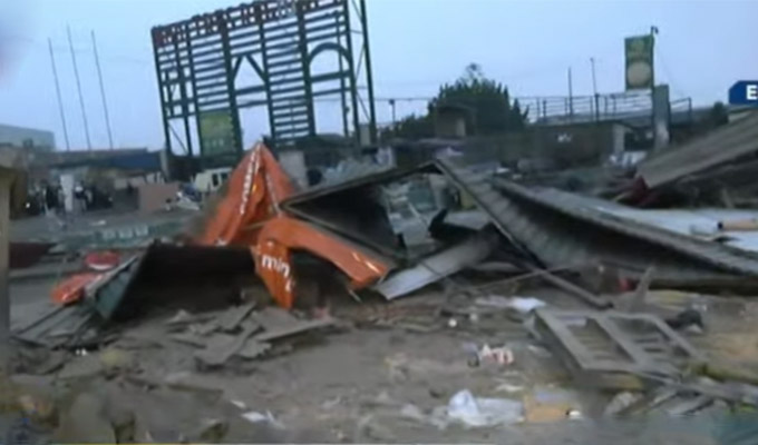 Puente Piedra: batalla campal por desalojo de ambulantes en mercado “Tres regiones”