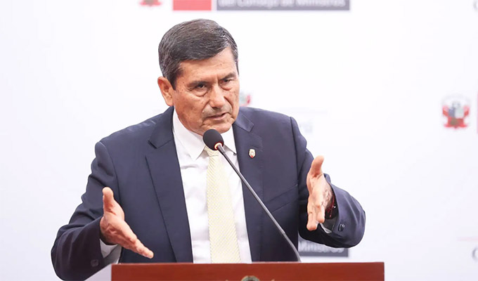 Premier Luis Arroyo: FFAA podrían colaborar trasladando material electoral en segunda vuelta