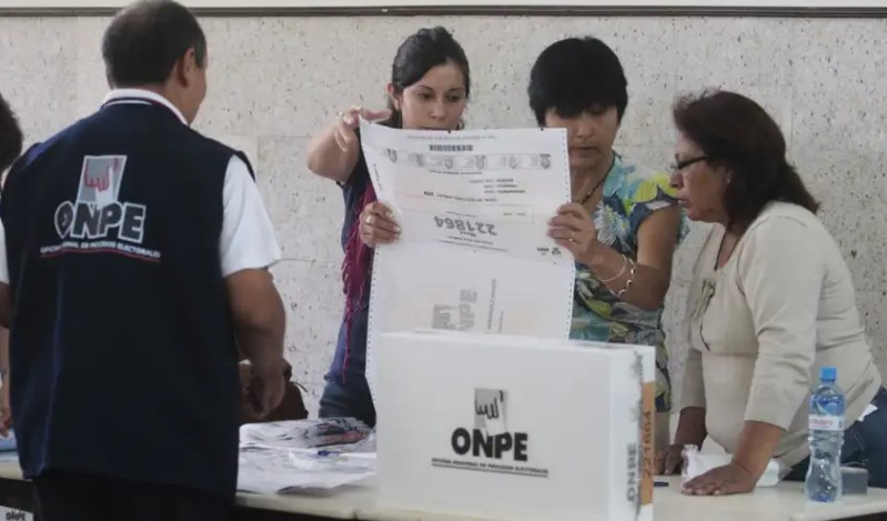 ONPE deja sistema digital y hará conteo manual para segunda vuelta