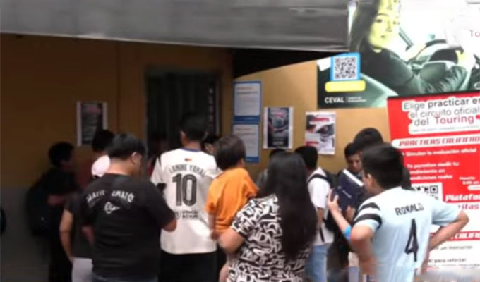 Comas: colas y quejas en nuevo centro de evaluación para conductores