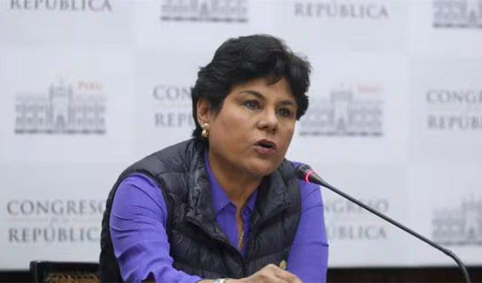 Norma Yarrow critica a partidos políticos por no pronunciarse sobre irregularidades en elecciones