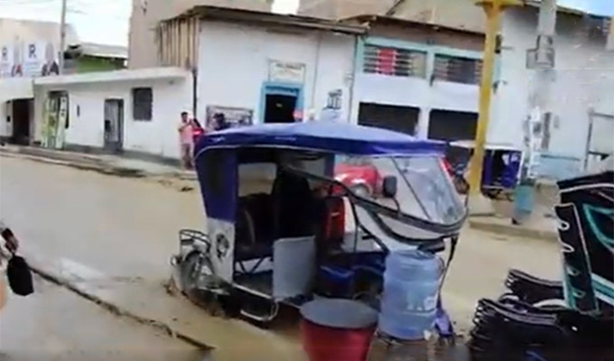 Riesgo sanitario en Piura: desborde de aguas servidas inunda calles de Paita