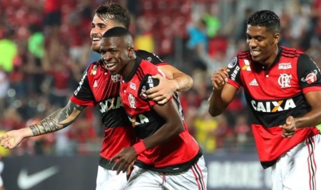 Felipe Vizeu sueña con volver a Flamengo y jugar con Vinicius Jr. y Lucas Paquetá