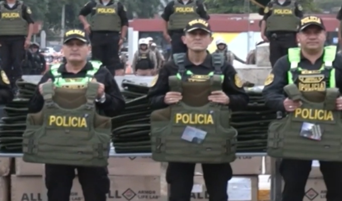 Policía recibe más de 3 mil chalecos antibalas en medio de cuestionamientos por certificaciones