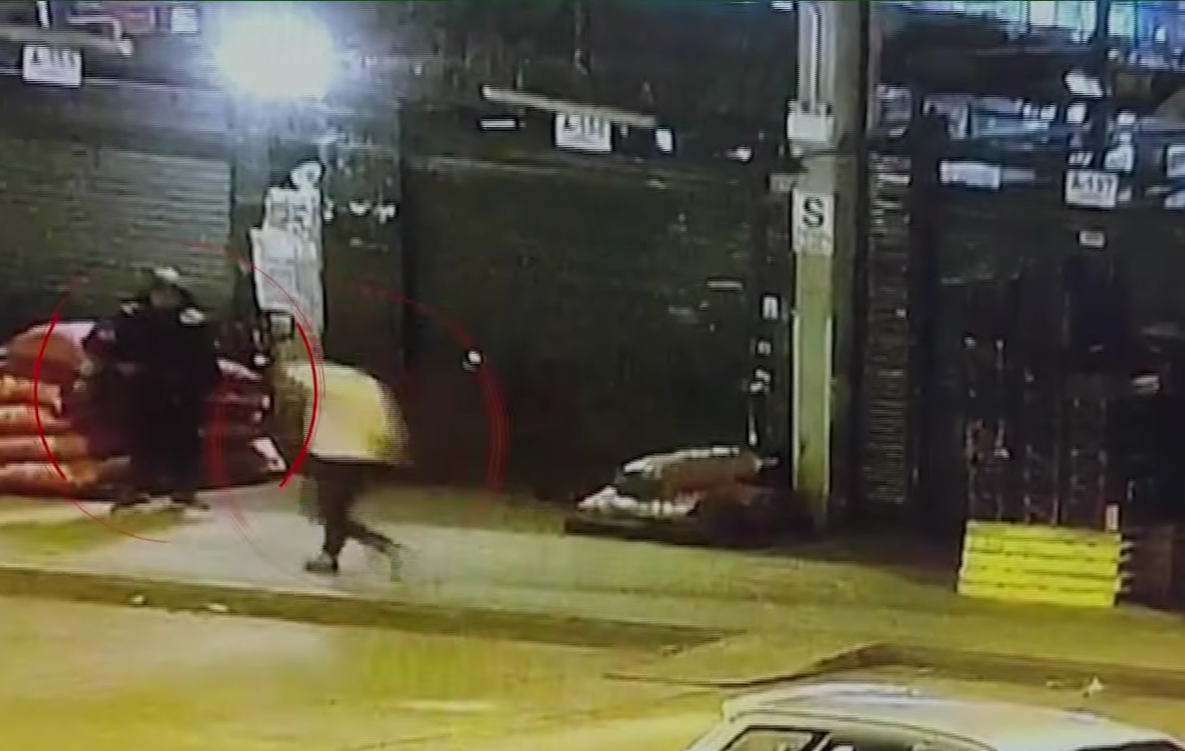 Roban caja fuerte de Mercado Mayorista Santa Anita