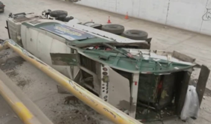 Tragedia en Lurigancho-Chosica: conductor muere tras volcadura de camión