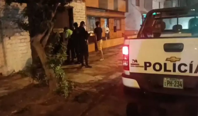 Incendio destruye dos minivans en una cochera del Callao: se trataría de un caso de extorsión