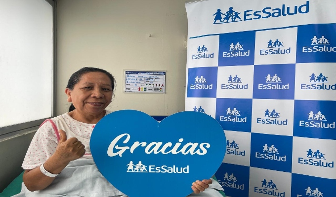 Técnica de vanguardia en EsSalud: pacientes operadas de prolapso uterino se recuperan en tiempo récord